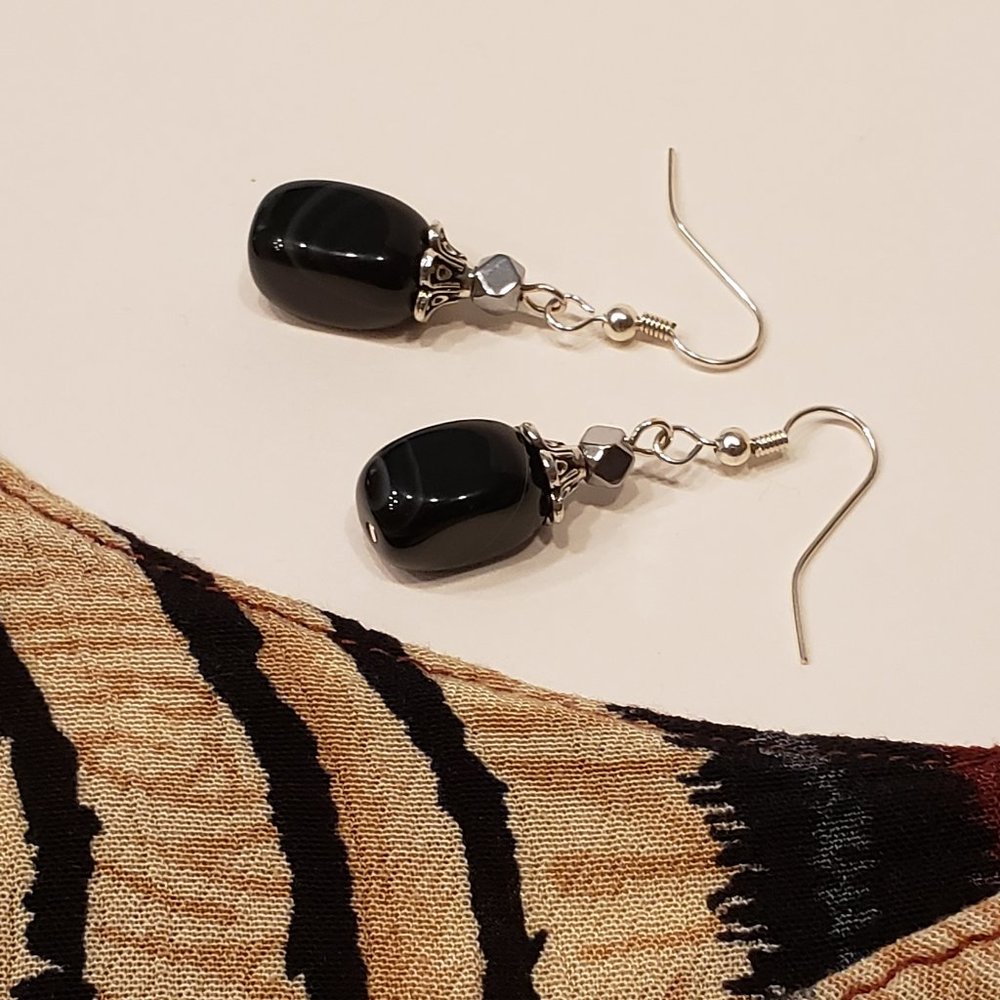 3/$15 Black Onyx and Hematite Earrings - Picture 6 of 6